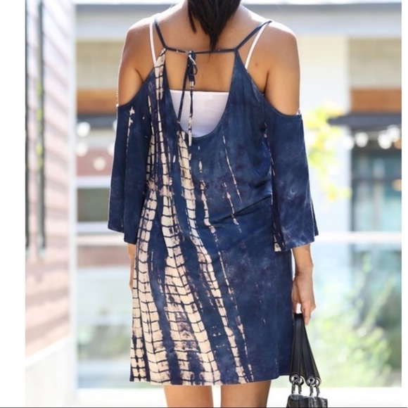 Tie dye open should bell sleeve dress. Small - Picture 2 of 3